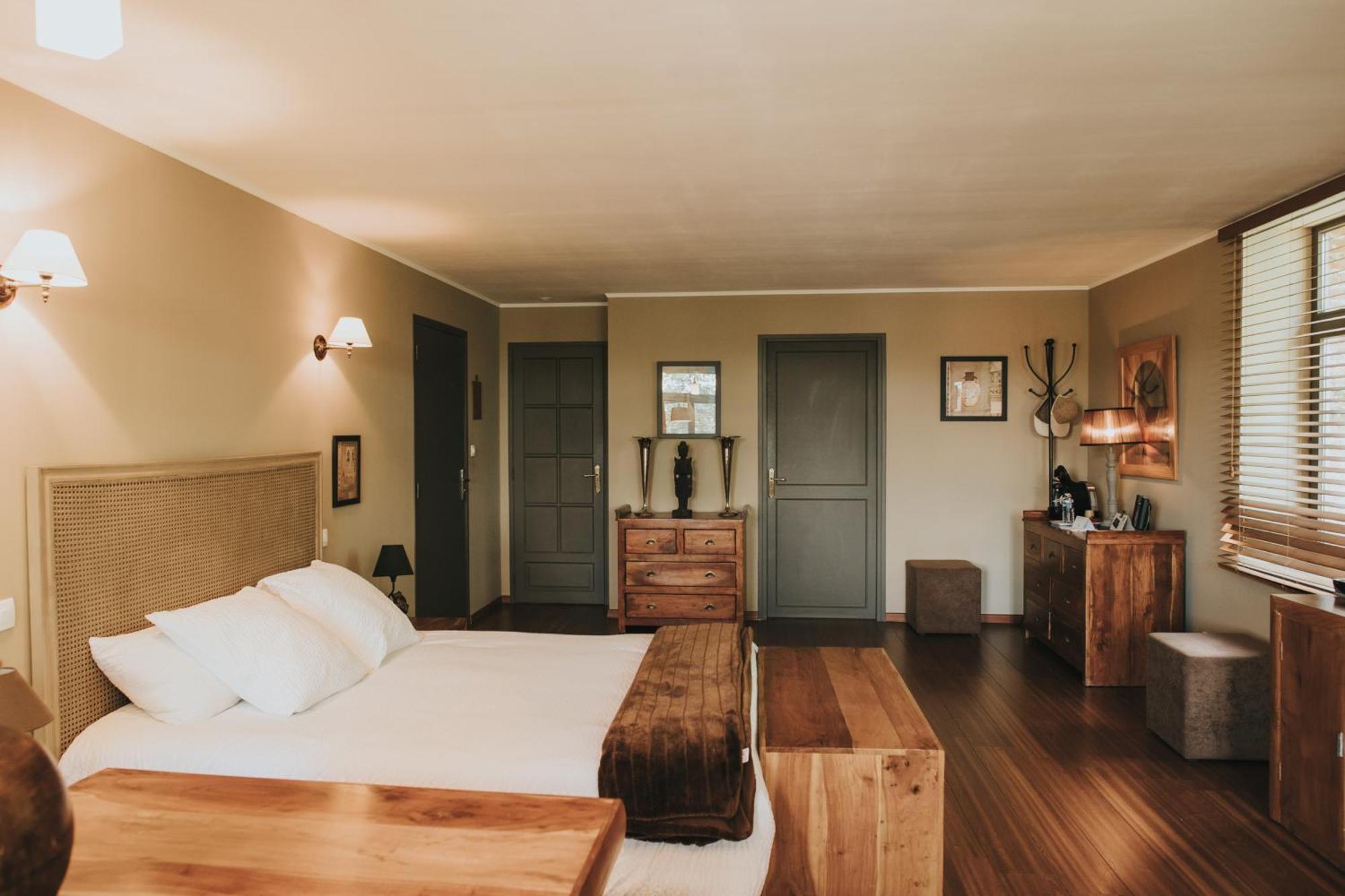 Logis Hotel-Restaurant - Le Moulin D'Artres Dış mekan fotoğraf